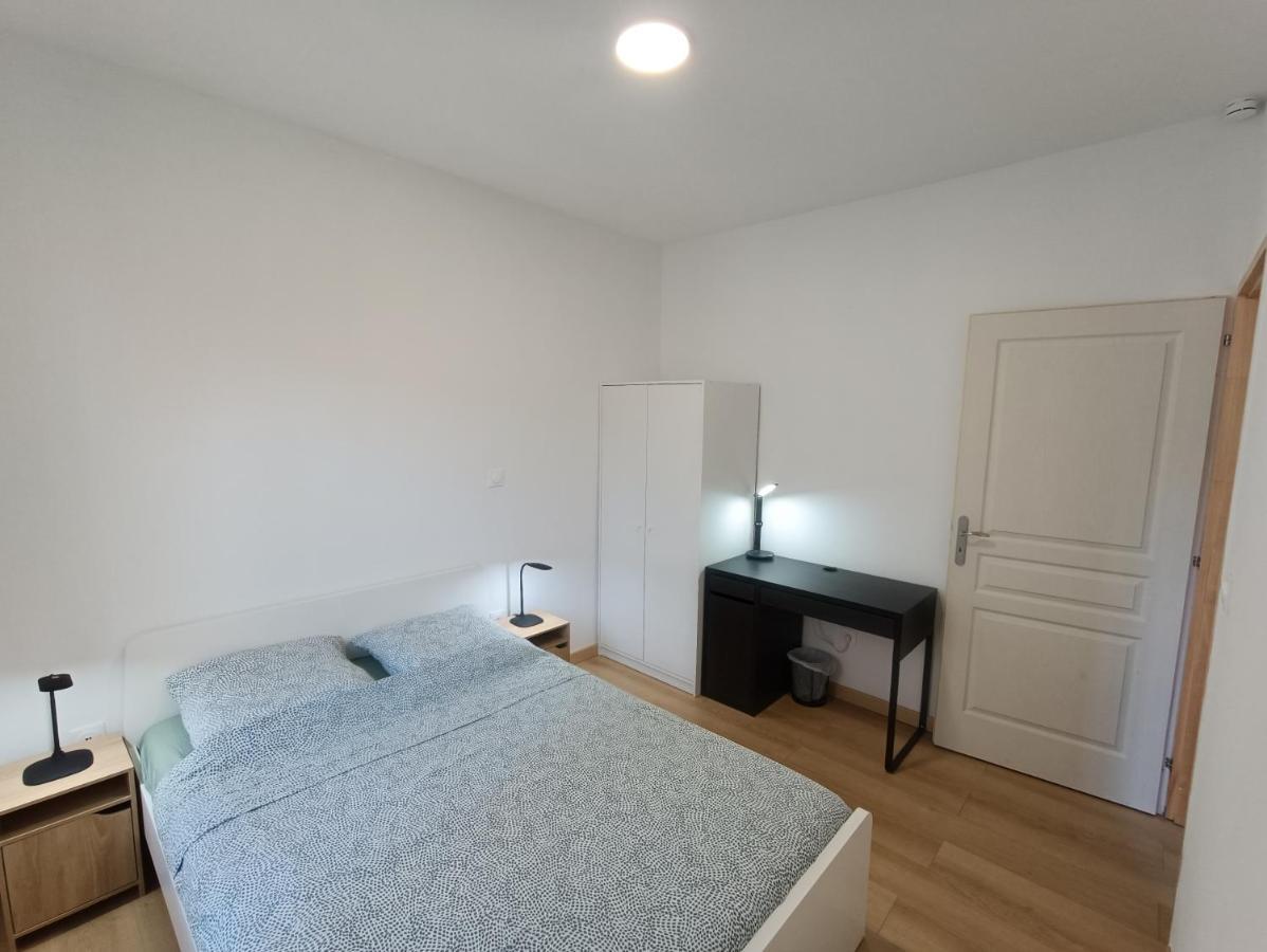 T3 Renove En 2023, Intra Muros Aviñón Exterior foto